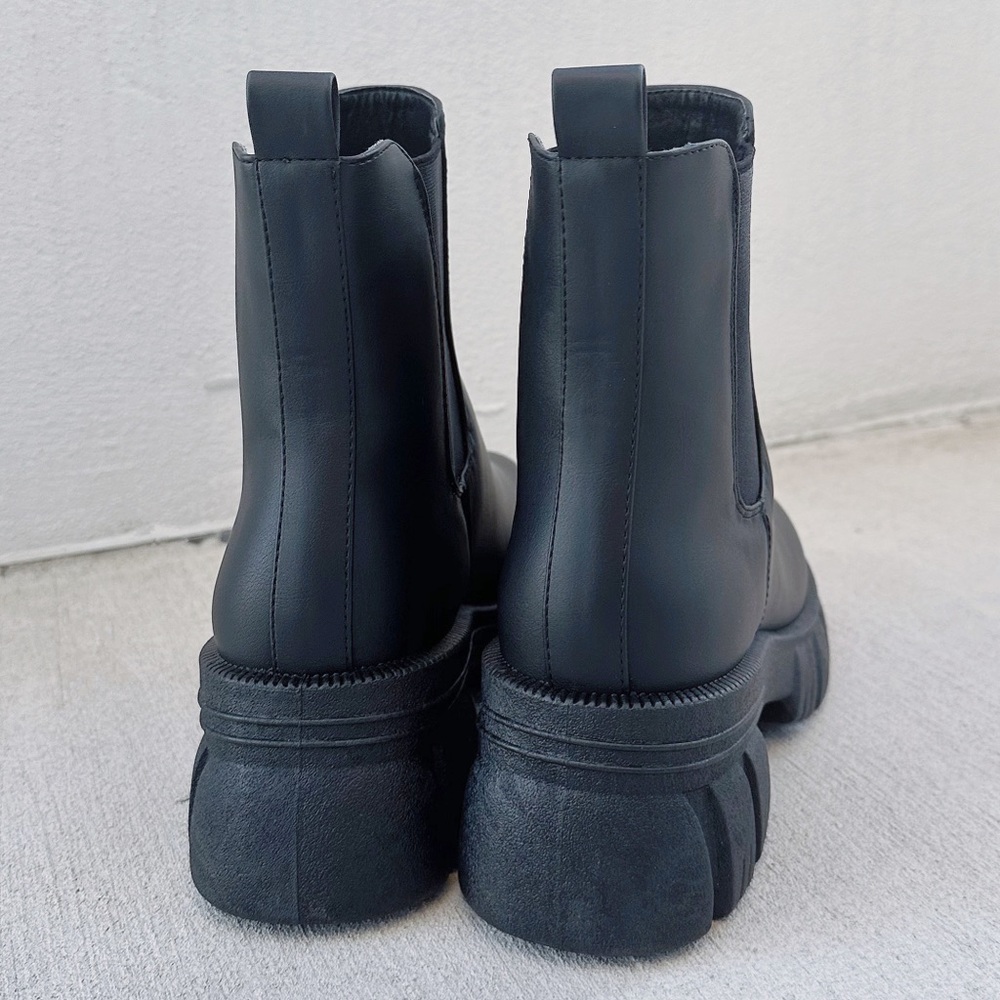 Black Chunky Chelsea Platform Lugged Sole Boots - SALE - Picture 6 of 9